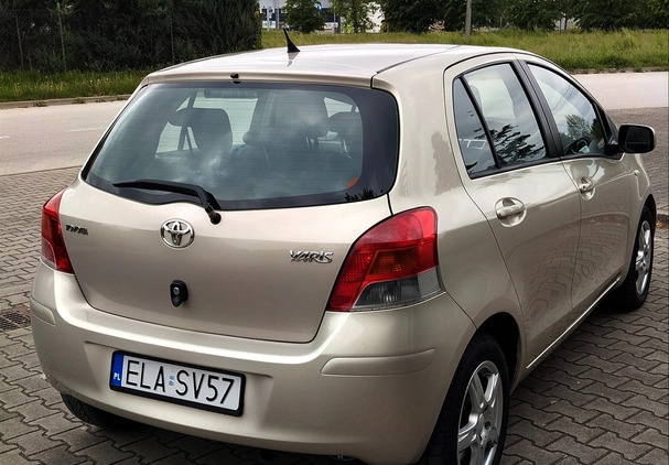 Toyota Yaris cena 20400 przebieg: 154000, rok produkcji 2009 z Łask małe 56